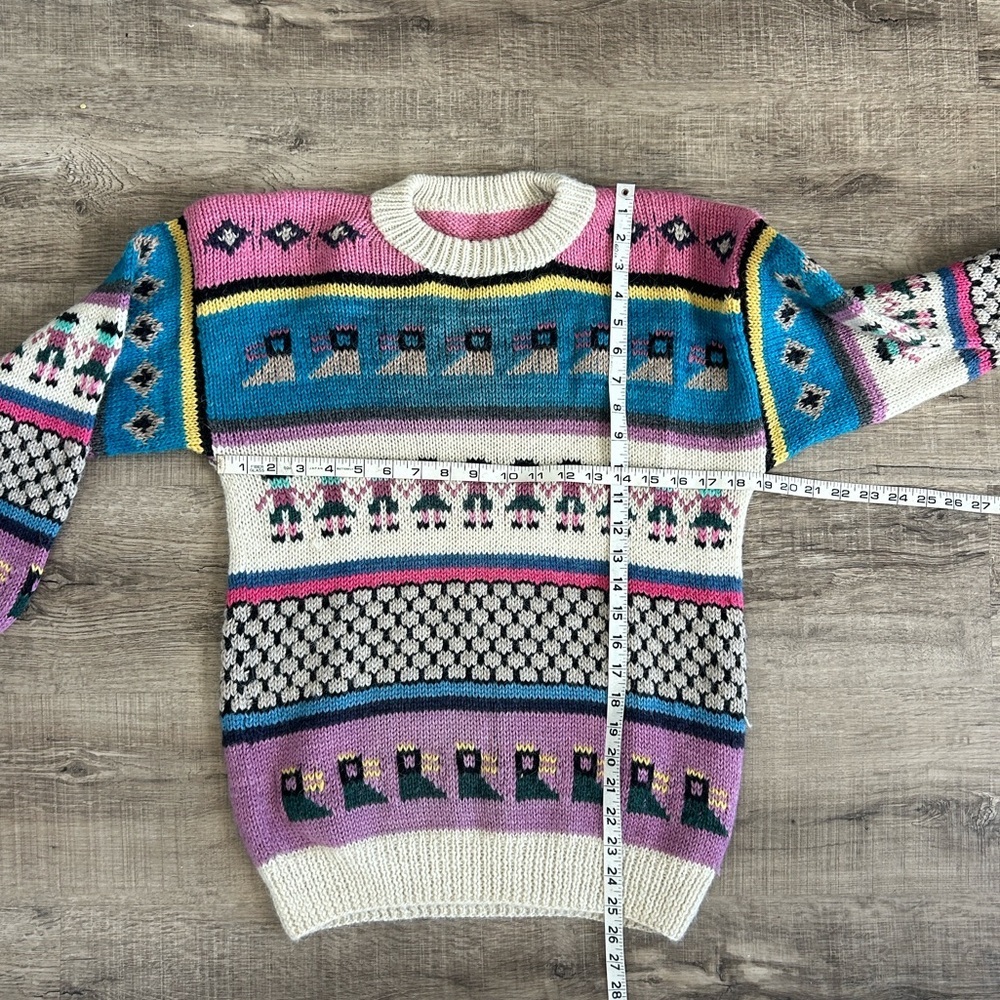 Vintage Peruvian Hand Knit Wool Sweater - Picture 4 of 5